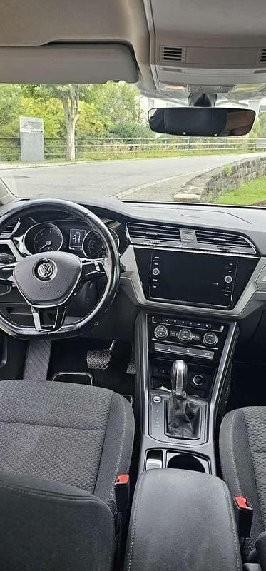 Gebraucht VW Touran Highline 116 PS (85 kW) 2017 Van / Kleinbus