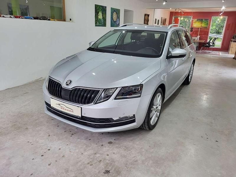 Silber Gebraucht 2019 Skoda Octavia Style Kombi | € 11.980 (Guter Preis) - Bild 1/4