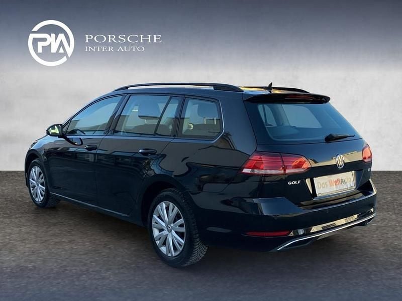 Gebraucht VW Golf VII Comfortline 116 PS (85 kW) 2017 Schwarz  normal Kombi