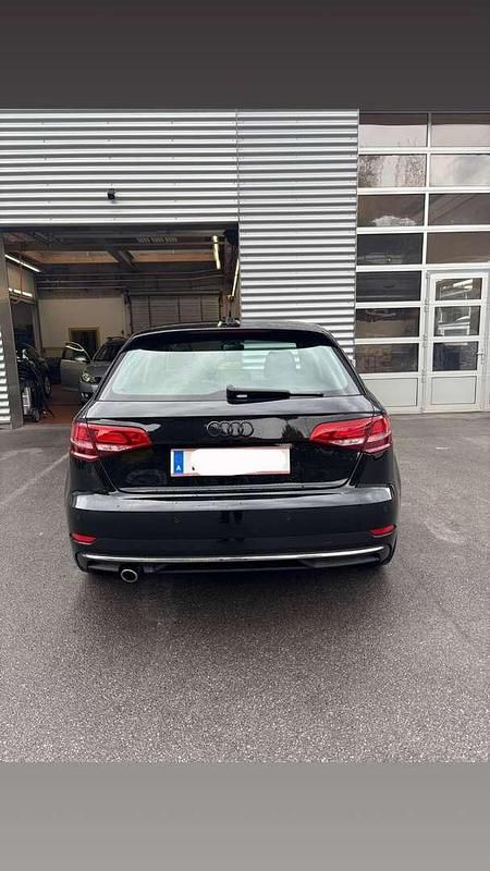 Gebraucht Audi A3 Ambiente 110 PS (80 kW) 2016 Limousine