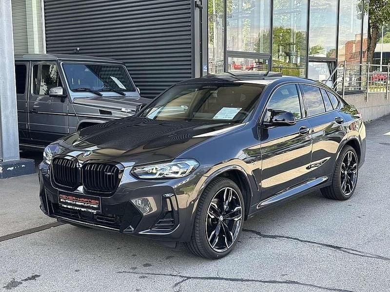 Grau Gebraucht 2024 BMW X4 M M Sport SUV | € 84.990 - Bild 1/4
