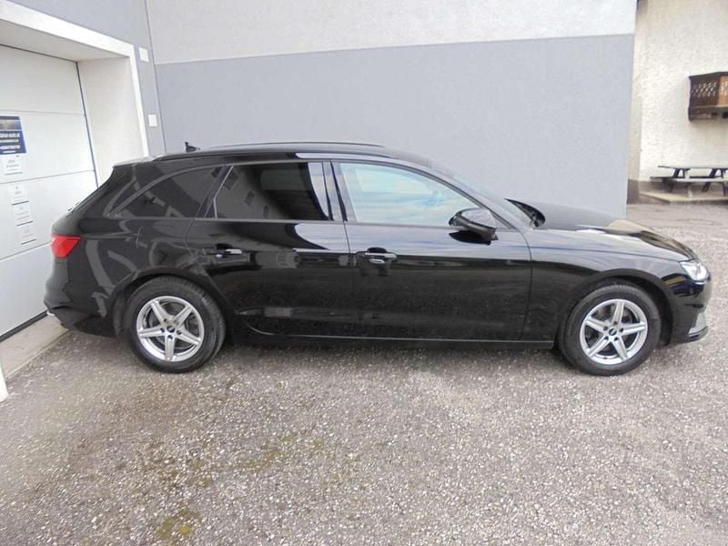 Schwarz Gebraucht 2021 Audi A4 Sport Kombi | € 23.900 (Fairer Preis) - Bild 1/4