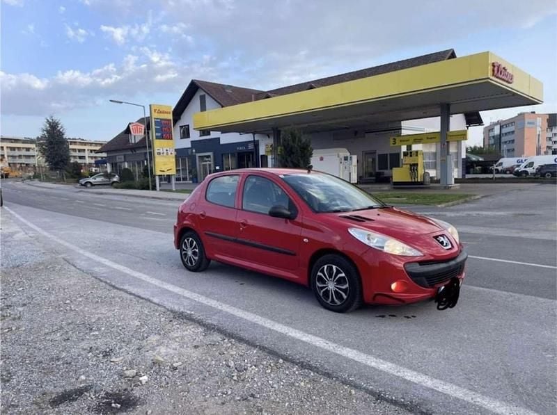 Gebraucht Peugeot 206+ 68 PS (50 kW) 2009 Kleinwagen