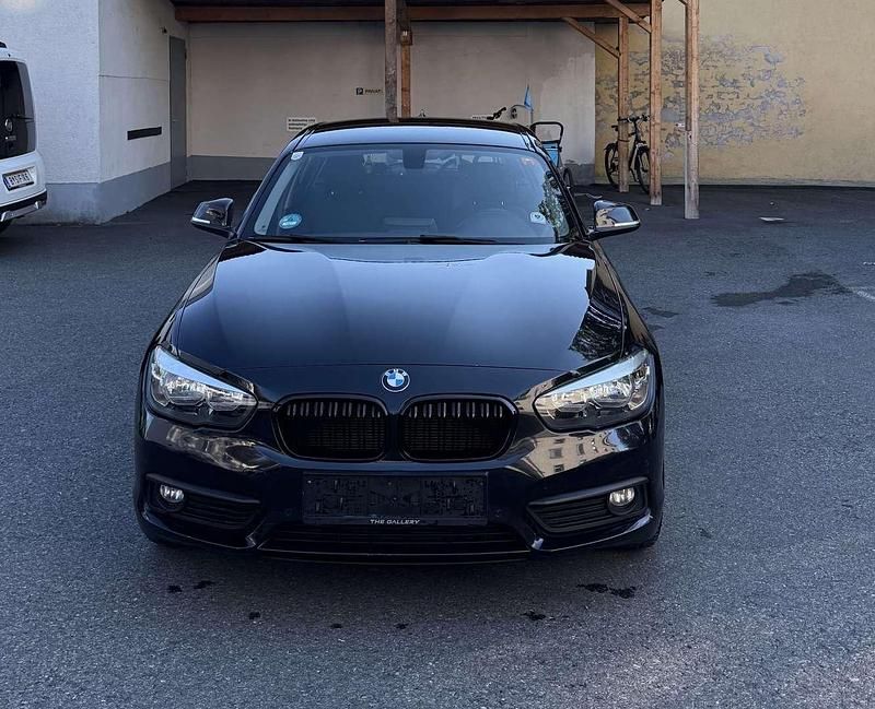 Gebraucht BMW 116 Advantage 116 PS (85 kW) 2018 Schwarz Kleinwagen
