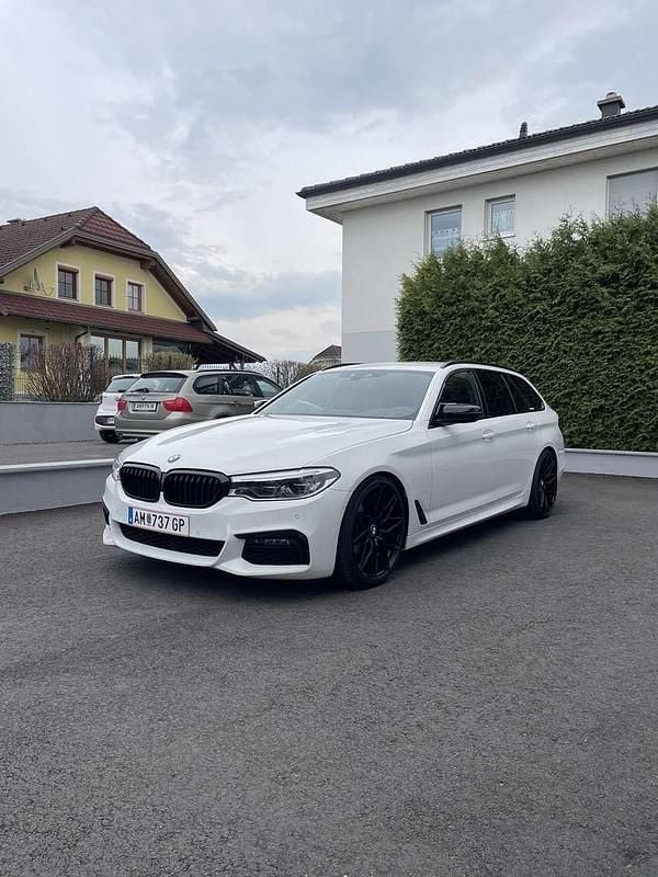Gebraucht BMW 520 M Sport 190 PS (139 kW) 2020 Kombi