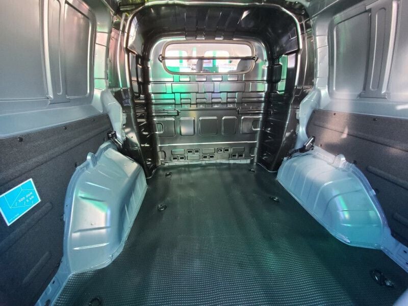 Neu Hyundai Staria 159 PS (116 kW) 2025 Van / Kleinbus