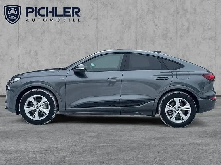 Gebraucht Audi Q6 Sportback e-tron Ambiente 284 kW (387 PS) 2026 Mittelgrau  metallicperleffekt SUV