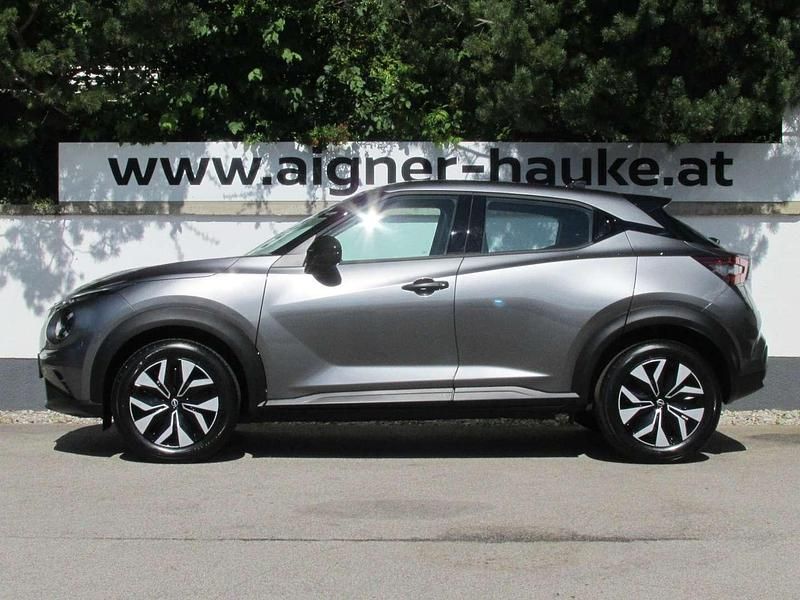 Neu Nissan Juke N-Connecta 114 PS (83 kW) 2025 Grau SUV