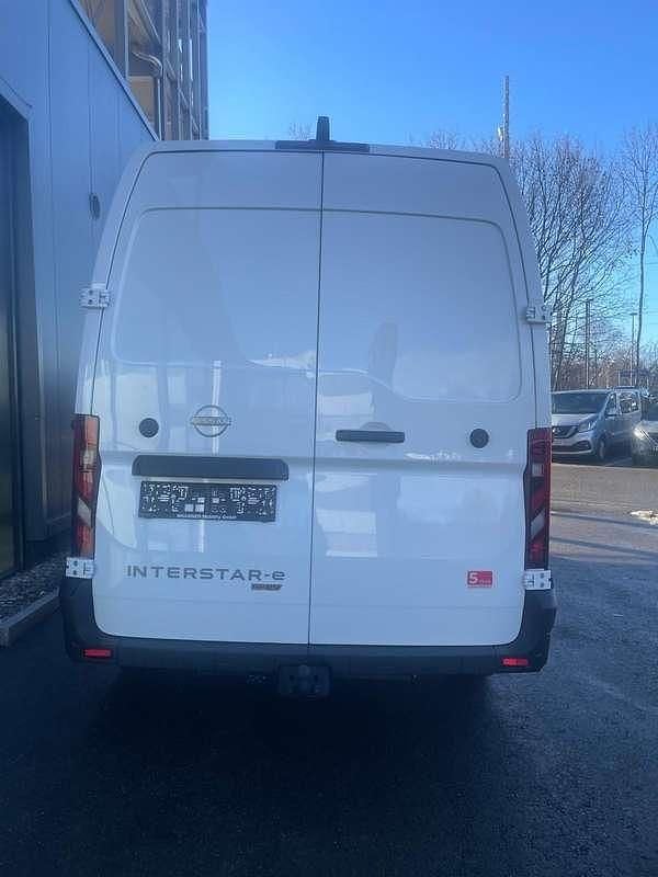 Neu Nissan Interstar Tekna 143 PS (105 kW) 2025 Weiß Van
