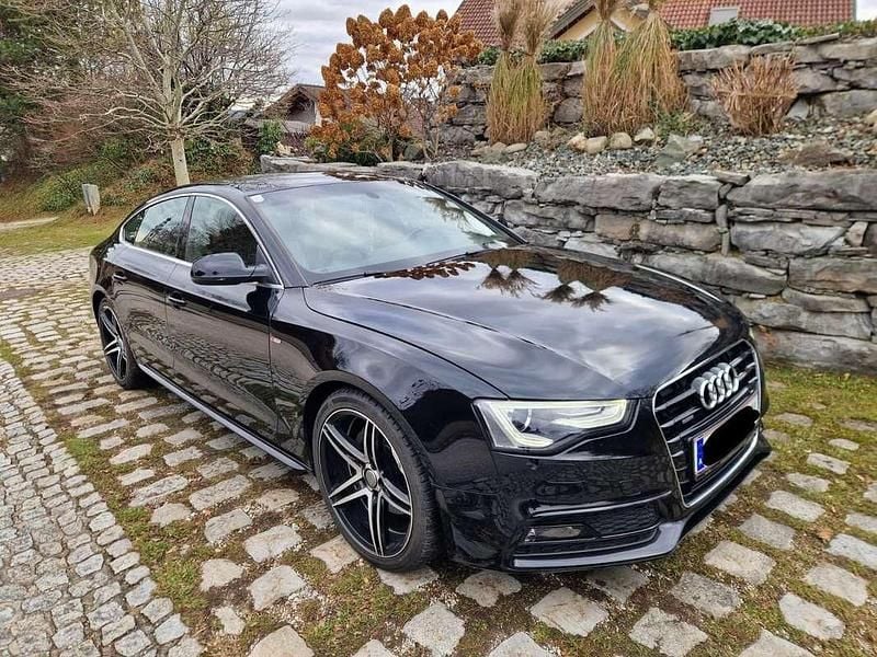 Schwarz Gebraucht 2016 Audi A5 Sportback Design Kleinwagen | € 25.490 (Fairer Preis) - Bild 1/4