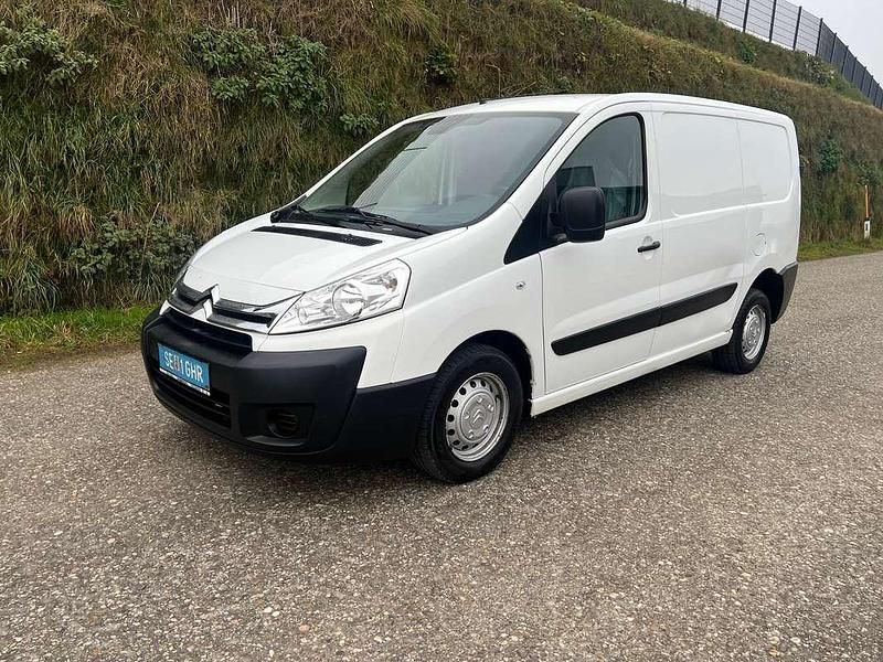 Weiß Gebraucht 2013 Citroën Jumpy Van / Kleinbus | € 6.990 - Bild 1/4