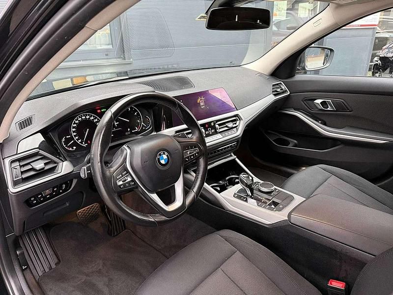 Gebraucht BMW 318 150 PS (110 kW) 2019 Schwarz Limousine