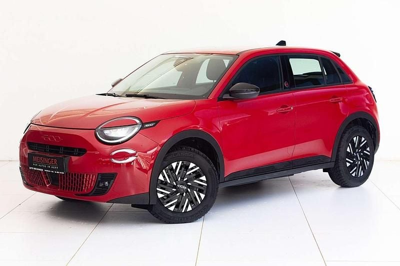 Rot Gebraucht 2024 Fiat 600 Red SUV | € 21.900 (Superpreis) - Bild 1/4