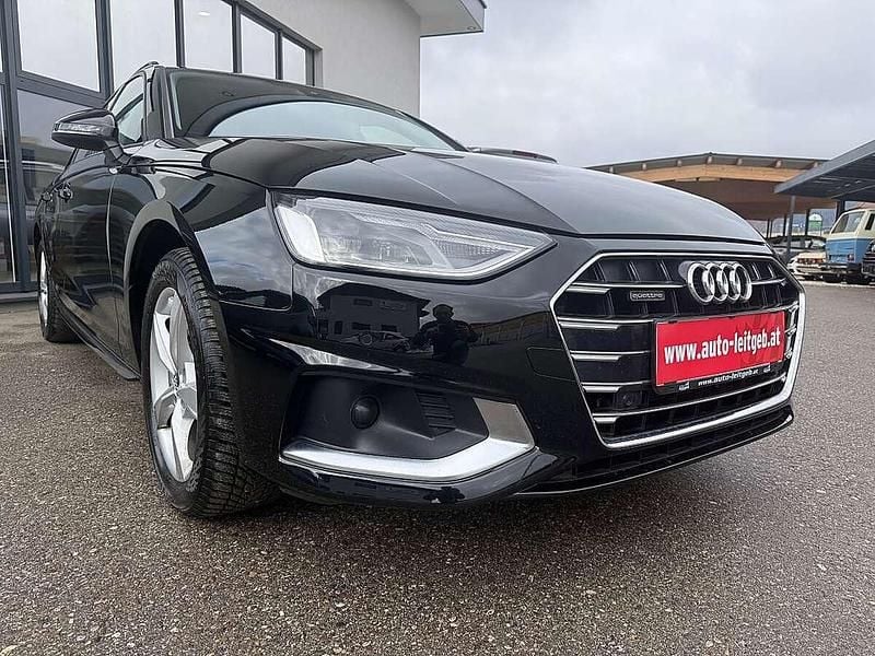 Gebraucht Audi A4 Advanced 190 PS (139 kW) 2020 Schwarz Kombi