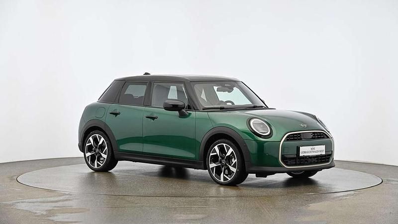 Grün Gebraucht 2024 Mini Cooper Kleinwagen | € 32.580 (Etwas zu teuer) - Bild 1/4