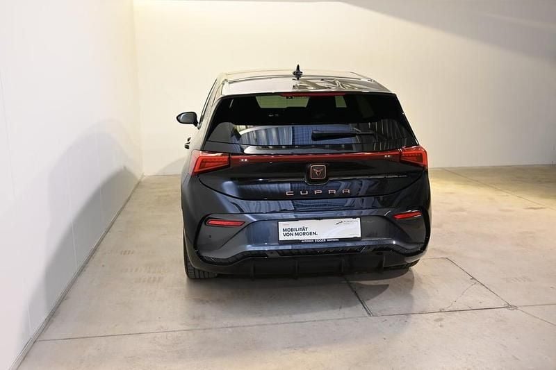 Gebraucht Cupra Born e-Boost 169 kW (231 PS) 2024 Schwarz  metallic Kleinwagen