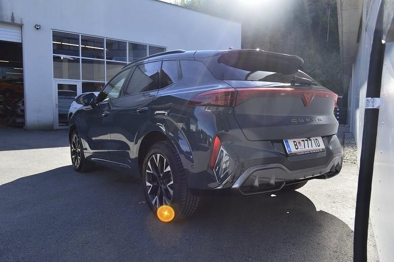 Gebraucht Cupra Terramar 204 PS (150 kW) 2025 Dunkelblau  normal SUV