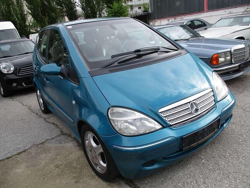 Gebraucht Mercedes A160 75 PS (55 kW) 2001 Blau Kleinwagen