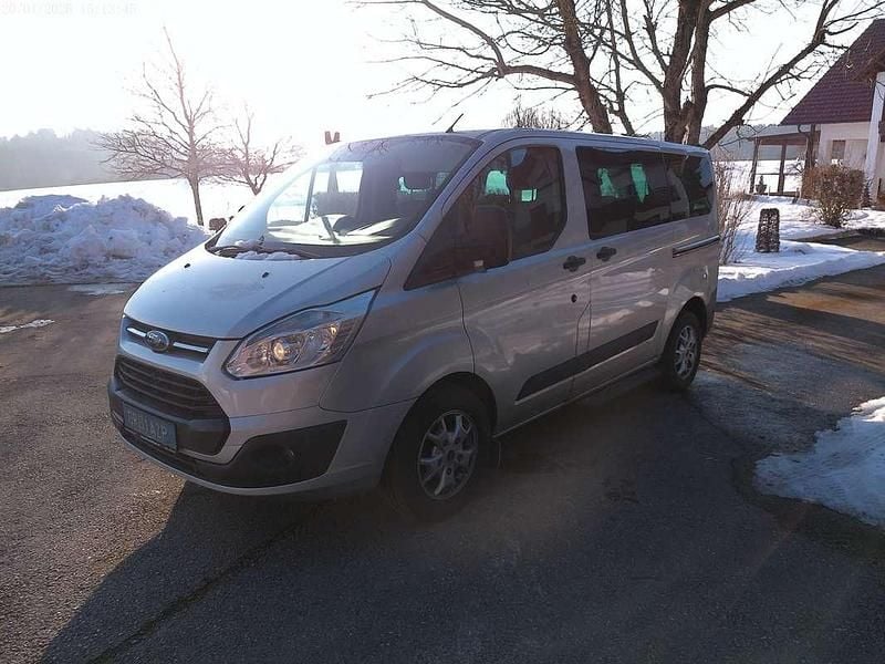 Gebraucht Ford Transit Custom Trend 125 PS (91 kW) 2015 Silber Van / Kleinbus