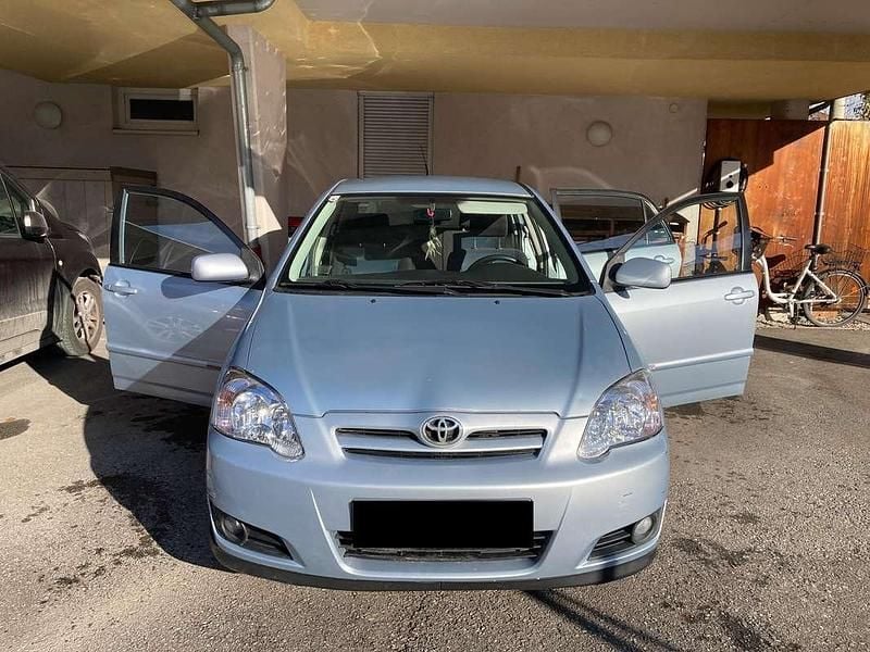 Gebraucht Toyota Corolla 90 PS (66 kW) 2006 Silber Limousine