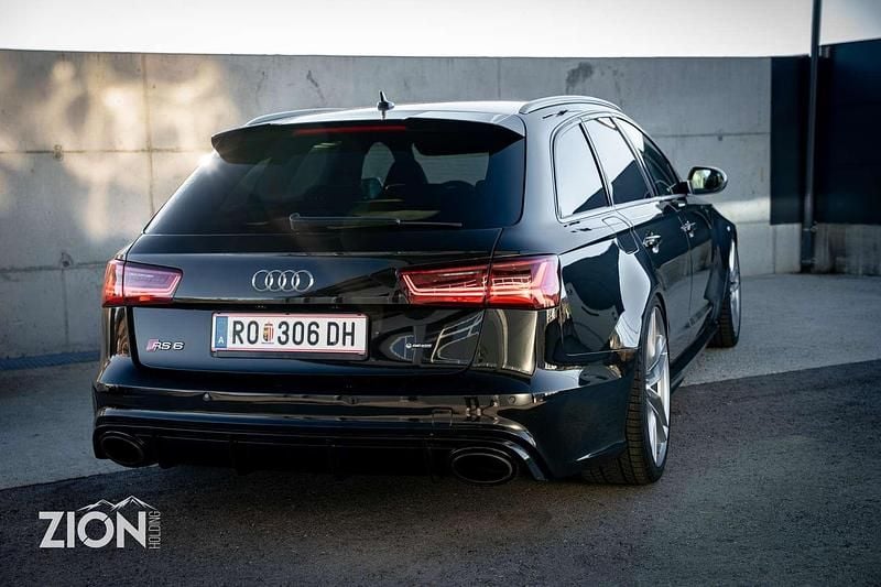 Gebraucht Audi RS6 Ambiente 560 PS (411 kW) 2015 Schwarz Kombi