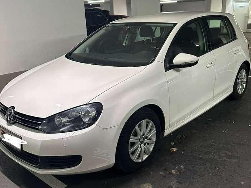 Weiß Gebraucht 2012 VW Golf VII Limousine | € 7.400 (Fairer Preis) - Bild 1/4