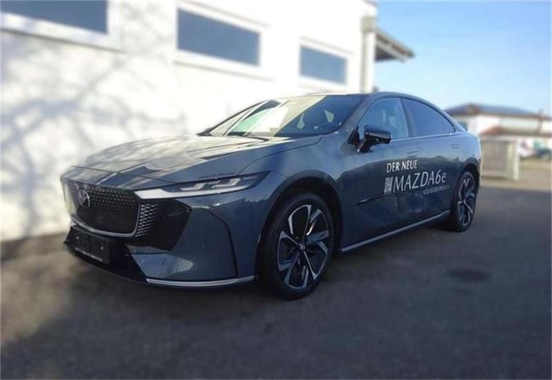Neu Mazda 6e Takumi-Line 189 kW (258 PS) 2025 Grau Limousine