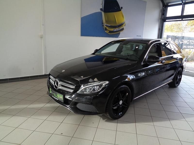 Gebraucht Mercedes C180 Avantgarde 116 PS (85 kW) 2016 Schwarz Kombi