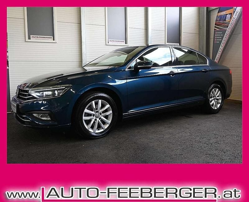 Blau Gebraucht 2020 VW Passat Business Limousine | € 21.990 (Guter Preis) - Bild 1/4
