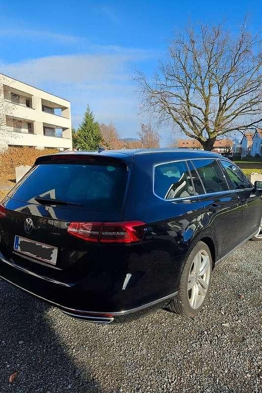 Gebraucht VW Passat Highline 150 PS (110 kW) 2015 Schwarz Limousine