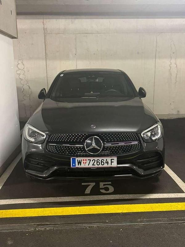 Gebraucht Mercedes GLC200 AMG 163 PS (119 kW) 2020 Grau SUV