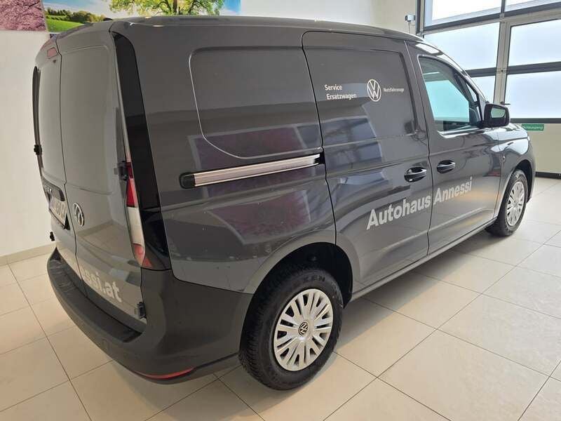 Gebraucht VW Caddy 102 PS (75 kW) 2025 Mittelgrau  normal Van / Kleinbus
