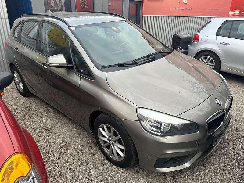 Gebraucht BMW 218 150 PS (110 kW) 2015 Grau Kombi