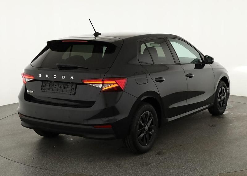 Neu Skoda Fabia Selection 95 PS (69 kW) 2025 Weiß Kleinwagen