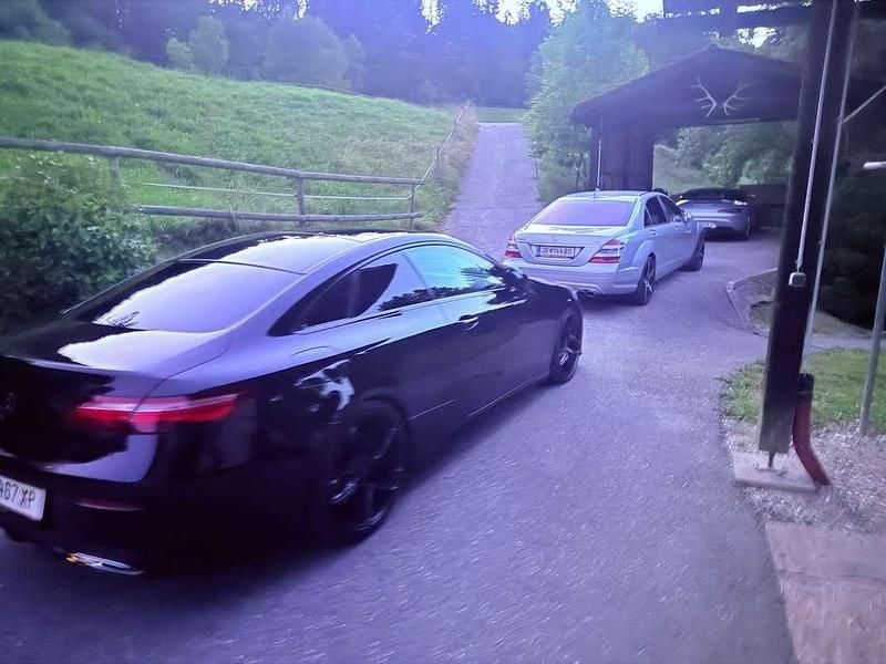 Gebraucht Mercedes E400 AMG 333 PS (244 kW) 2017 Schwarz Coupé