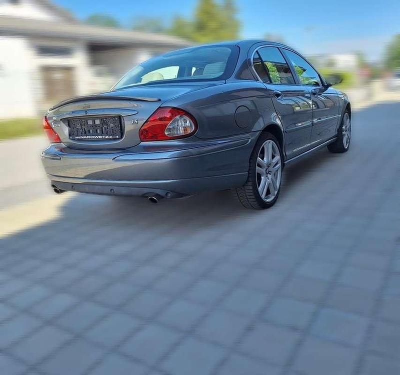 Gebraucht Jaguar X-type Executive 196 PS (144 kW) 2004 Grau Limousine