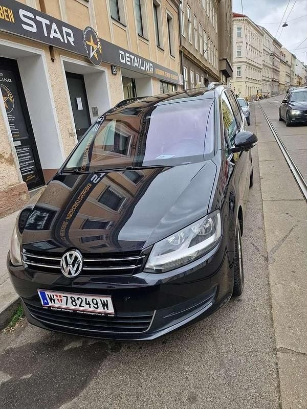 Schwarz Gebraucht 2015 VW Sharan Van / Kleinbus | € 12.000 (Superpreis) - Bild 1/4