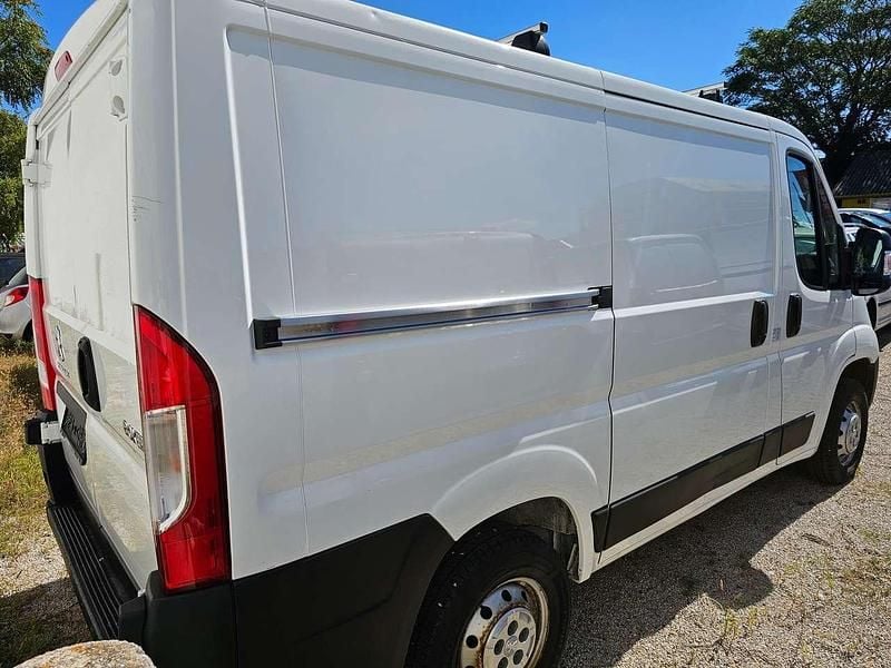 Gebraucht Peugeot Boxer 120 PS (88 kW) 2021 Weiß Van