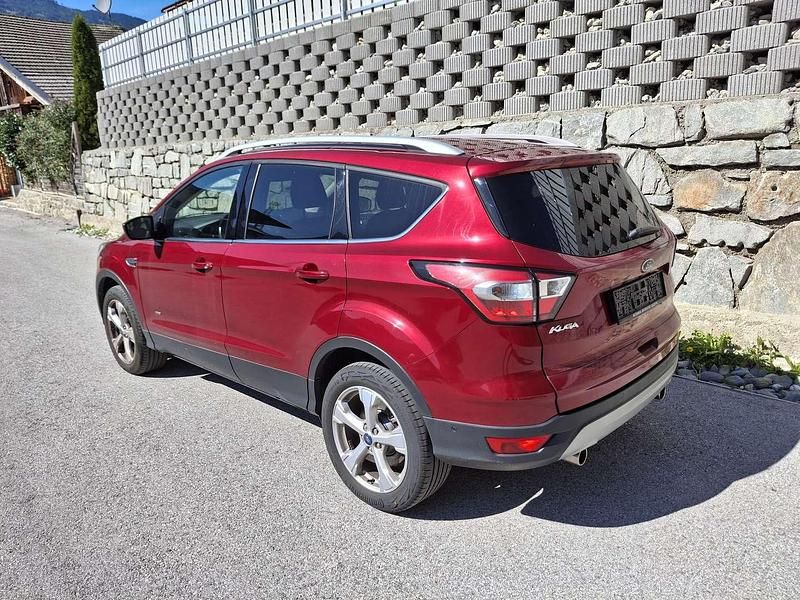 Gebraucht Ford Kuga Titanium 150 PS (110 kW) 2017 SUV
