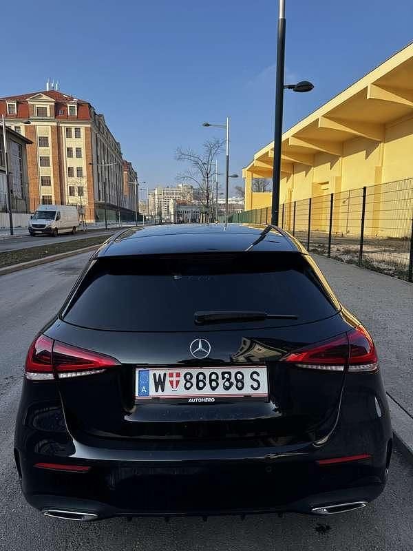Gebraucht Mercedes A180 AMG line 136 PS (100 kW) 2020 Limousine
