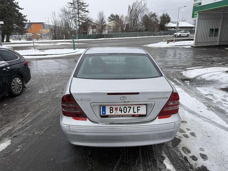 Gebraucht Mercedes C200 Classic 163 PS (119 kW) 2002 Limousine