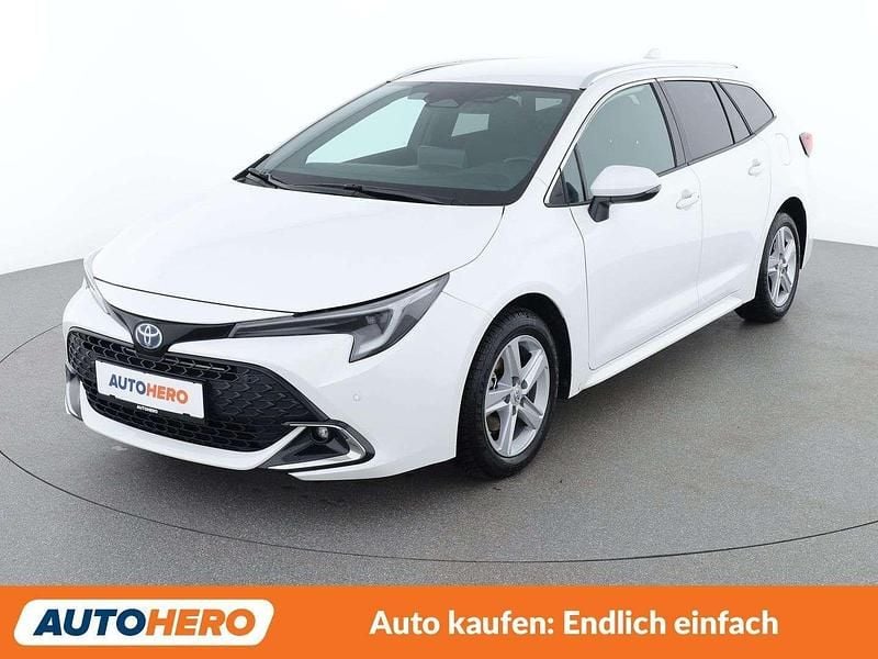 Weiß Gebraucht 2025 Toyota Corolla Active Kombi | € 28.690 (Fairer Preis) - Bild 1/3