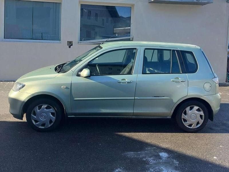 Gebraucht Mazda 2 75 PS (55 kW) 2007 Grün Kleinwagen