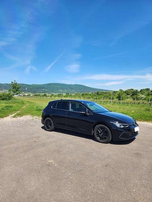 Schwarz Gebraucht 2020 VW Golf VIII Basis Kleinwagen | € 17.900 (Guter Preis) - Bild 1/4