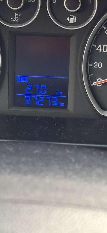 Silber Gebraucht 2010 Hyundai i30 Comfort Kombi | € 3.900 (Superpreis) - Bild 1/3