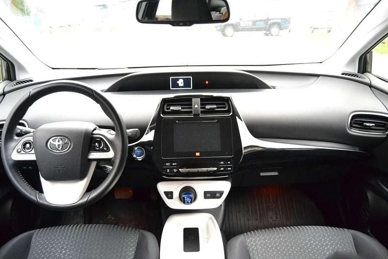 Gebraucht Toyota Prius Lounge 98 PS (72 kW) 2016 Grau Limousine