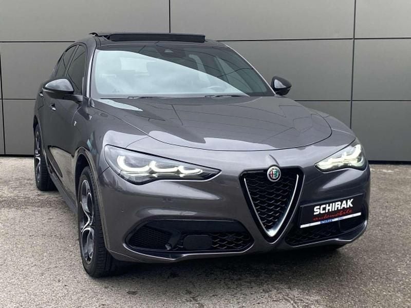 Gebraucht Alfa Romeo Stelvio Ti 209 PS (153 kW) 2024 Grau SUV