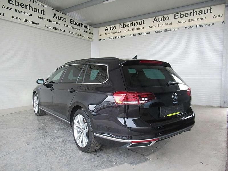 Gebraucht VW Passat GTE 156 PS (114 kW) 2020 Schwarz Kombi