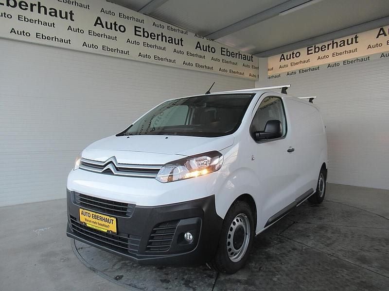 Weiß Gebraucht 2017 Citroën Jumpy Comfort Van / Kleinbus | € 10.590 (Fairer Preis) - Bild 1/4