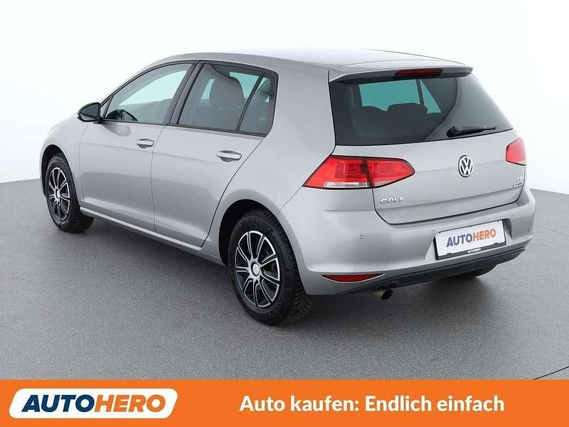 Gebraucht VW Golf VII 110 PS (80 kW) 2016 Grau Kleinwagen